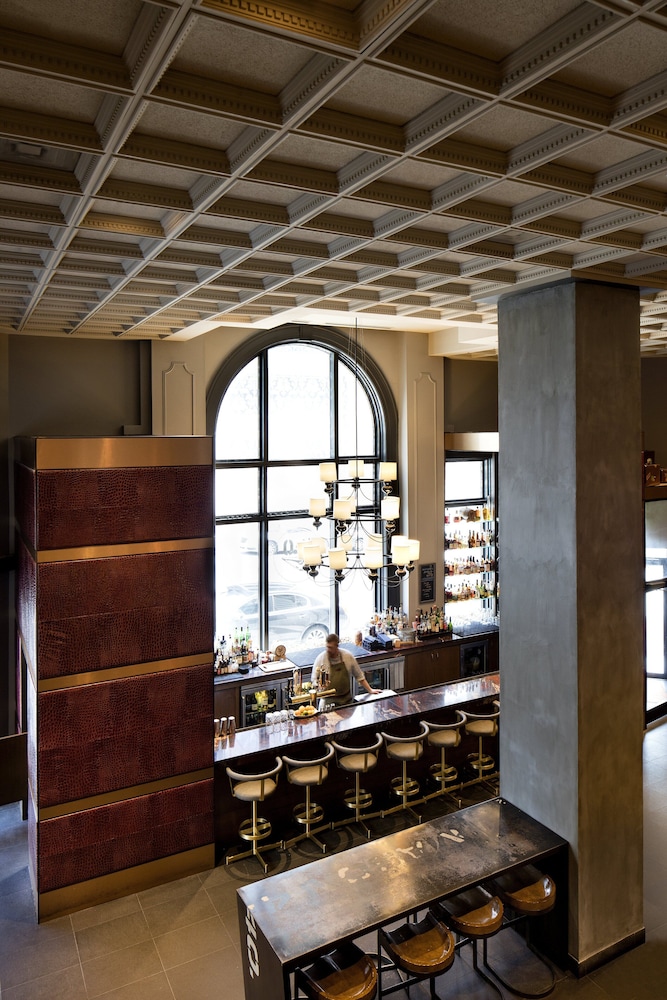 Kimpton Hotel Monaco Baltimore Inner Harbor 5/82