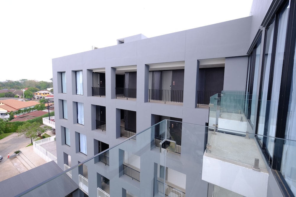 R Photo Hotel 1/33