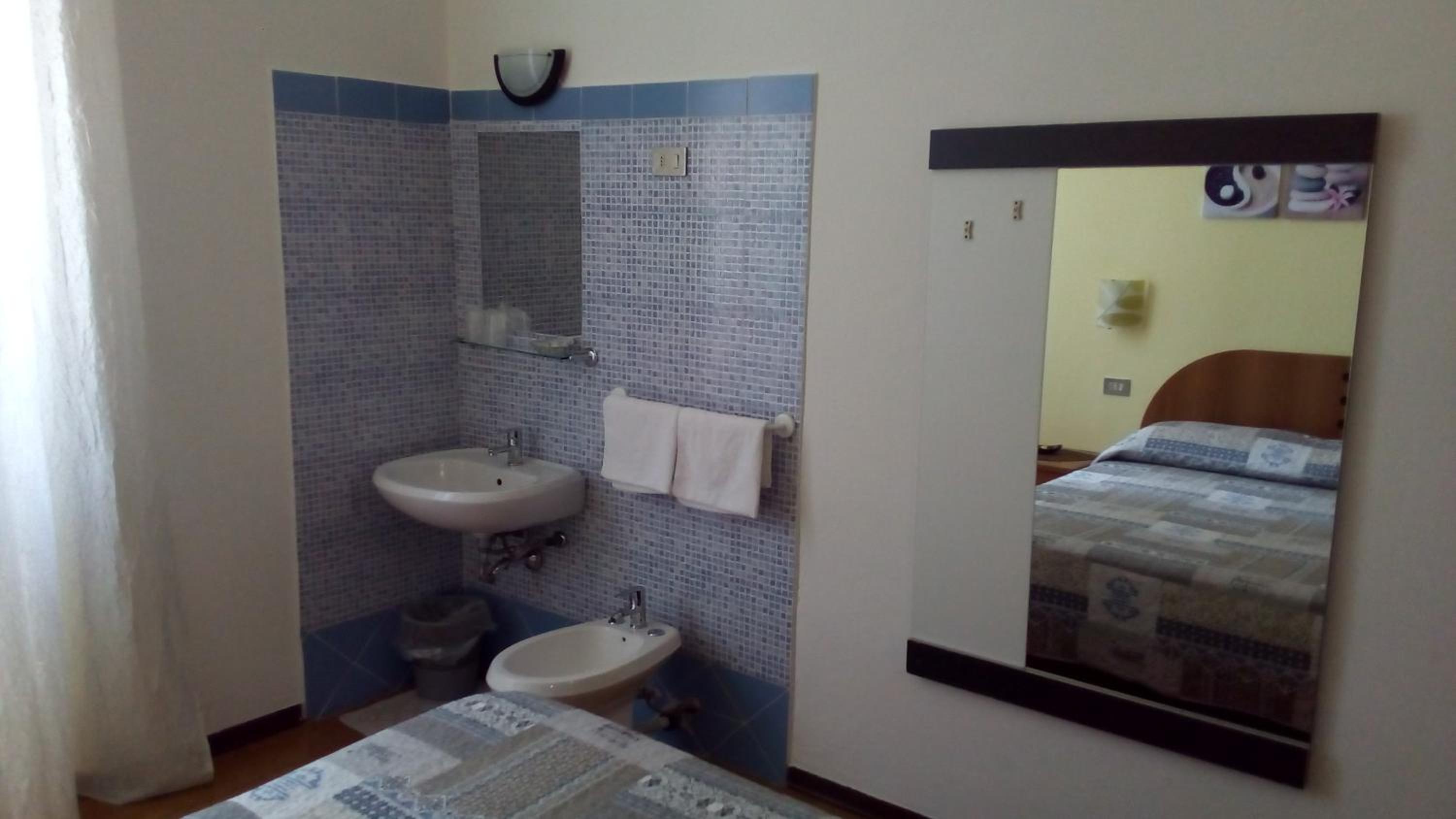 Hotel Tirreno 53/56