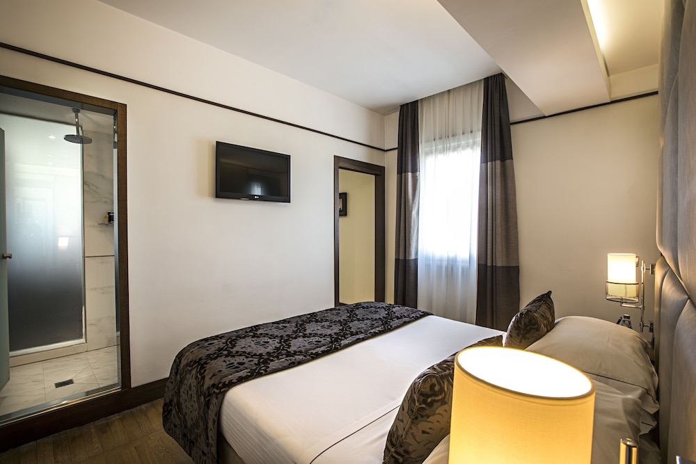 The Independent Hotel 21/62
