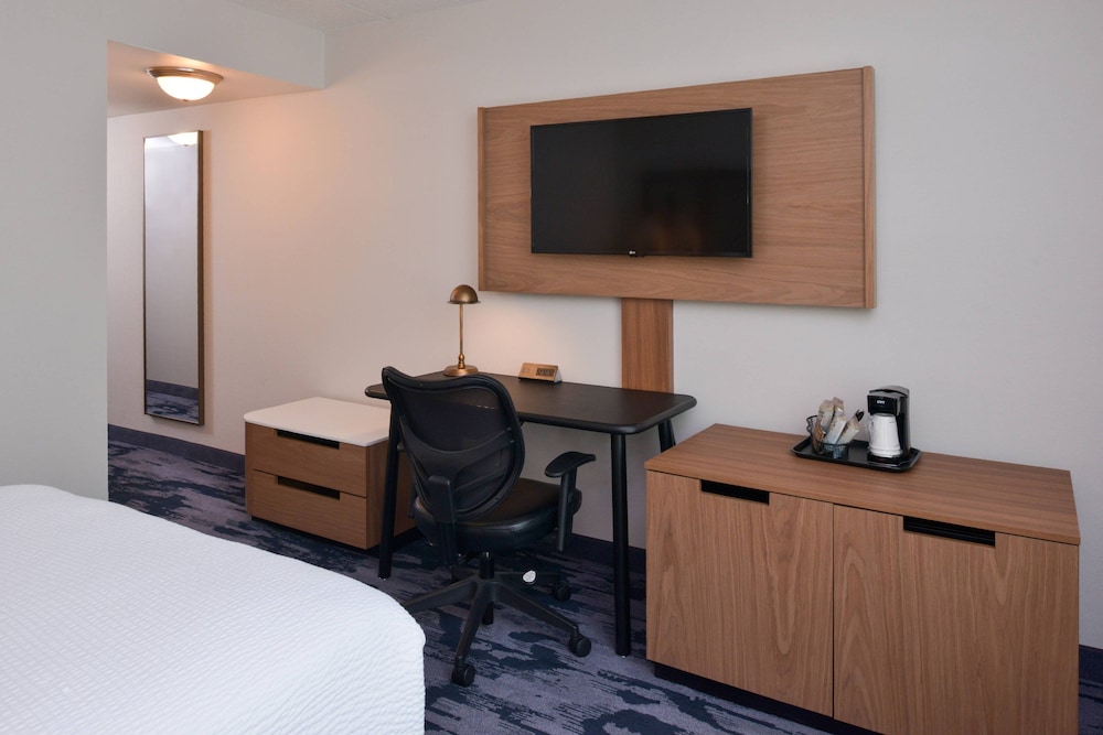 Fairfield Inn & Suites by Marriott Pittsburgh New Stanton 35/37