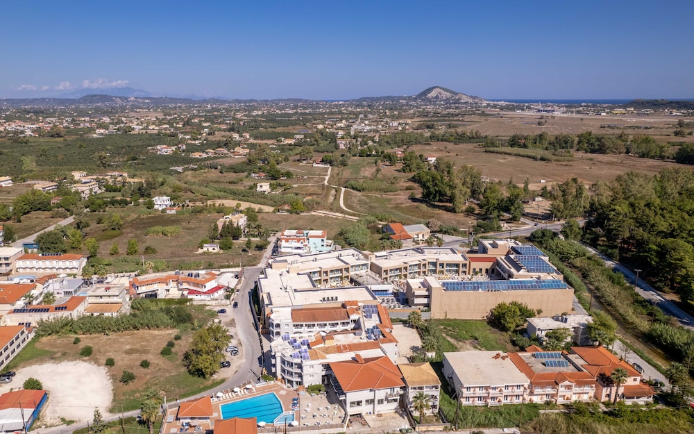 Karras Hotel 62/66