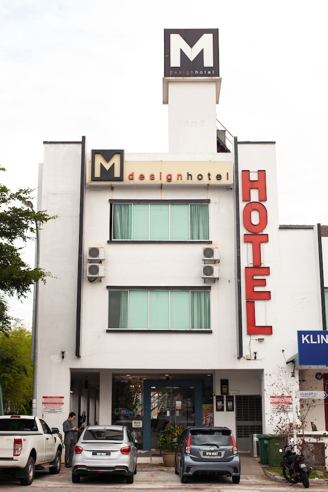M Design Hotel Seri Kembangan 2/68