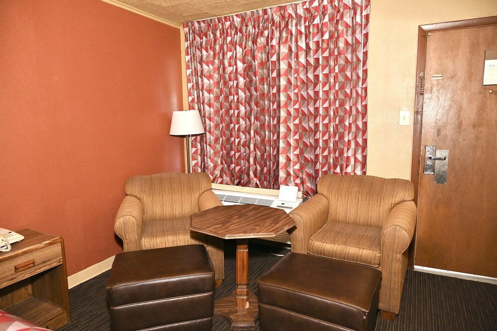 Fortune Inn And Suites Newport 10/50