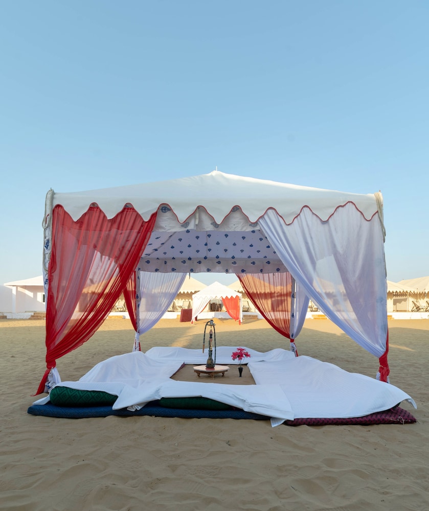 Royal Jaisalmer Resort With Swimmingpool 23/27