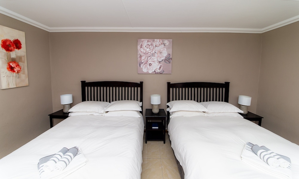Kleinplasie Guest House 14/29