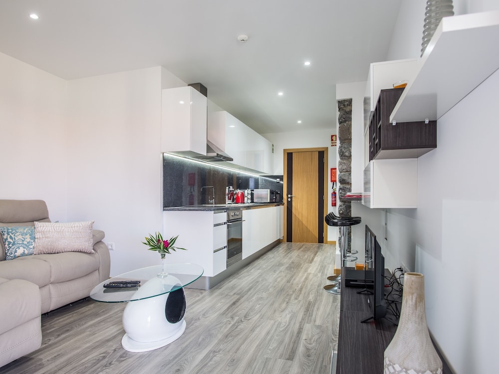 Enxurros House 8/48