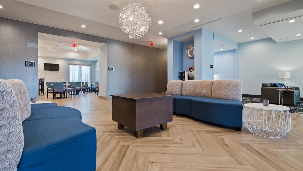 Best Western Plus Buda Austin Inn and Suites 5/35