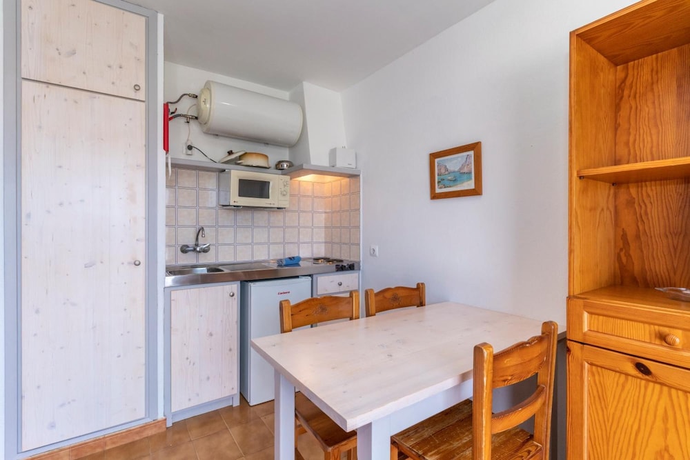 Vista Blanes Apartments 18/33