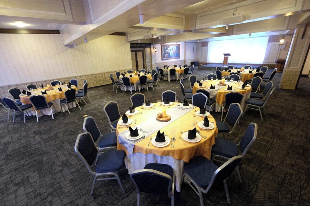 Cebu Quincentennial Hotel 30/40