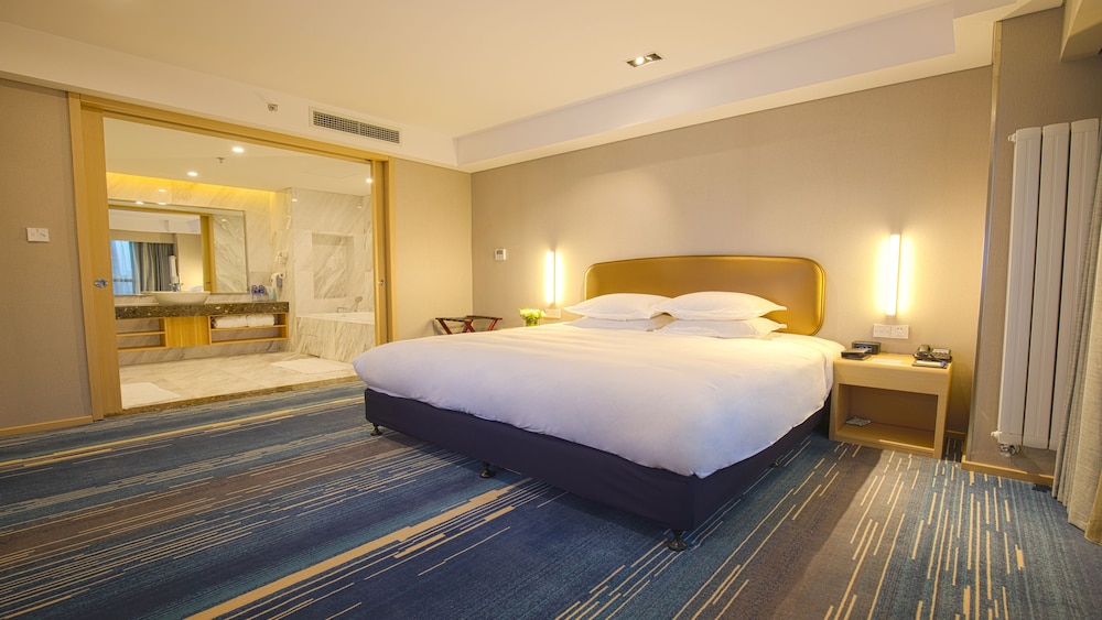 HOLIDAY INN EXPRESS CHIFENG HONGSHAN 11/50