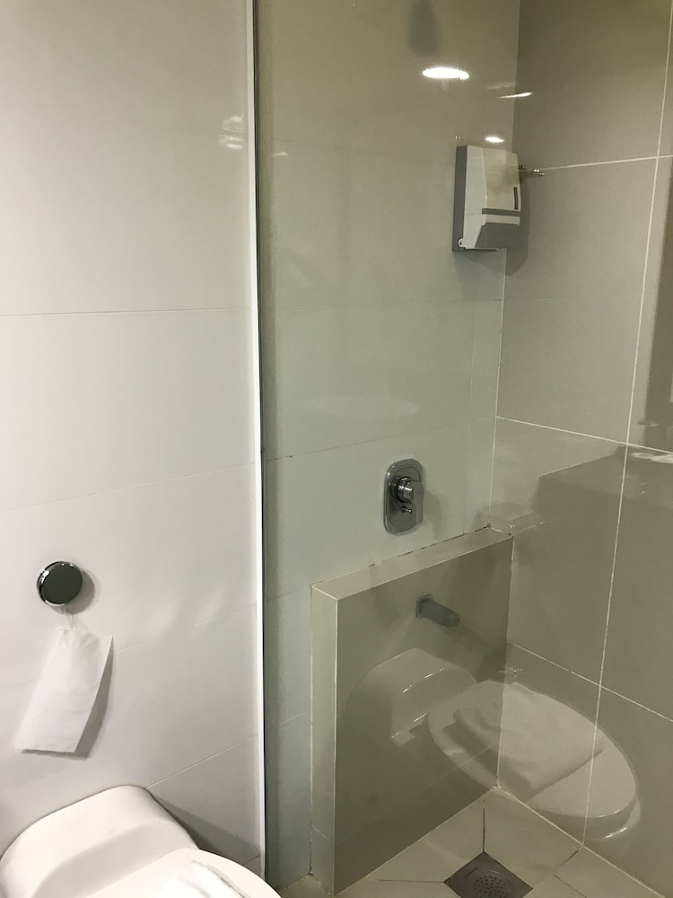 Harbour View Hotel 26/56