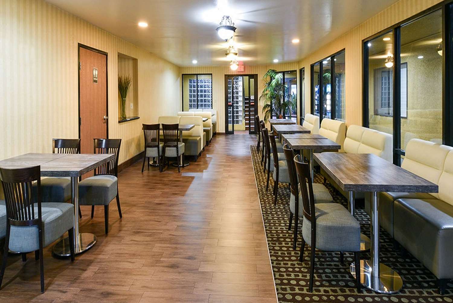 Travelodge By Wyndham Commerce Los Angeles Area 7/16