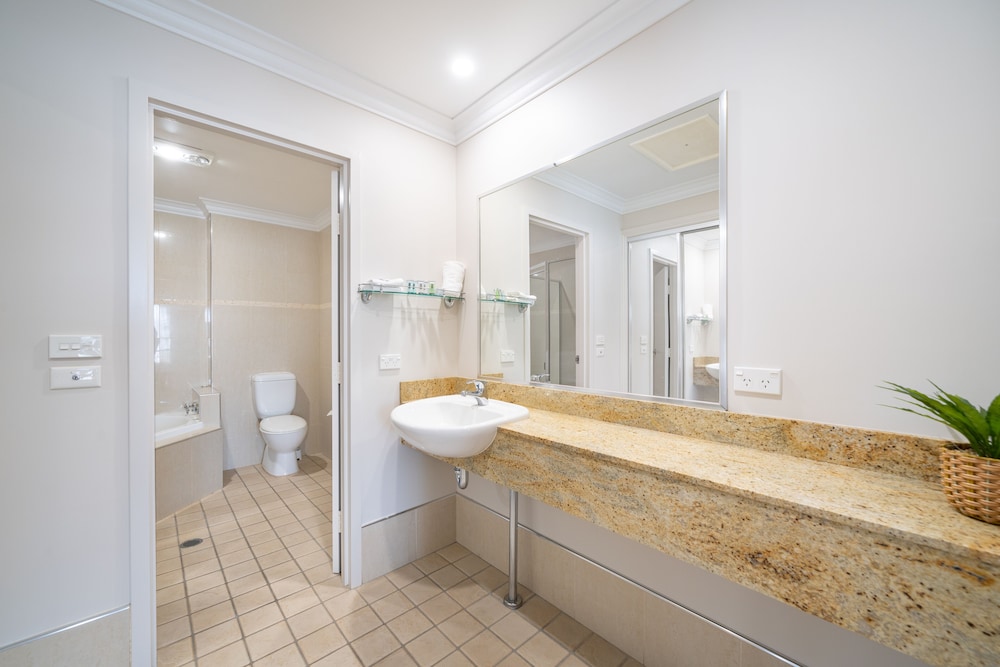 Heritage Inn Bathurst 33/60