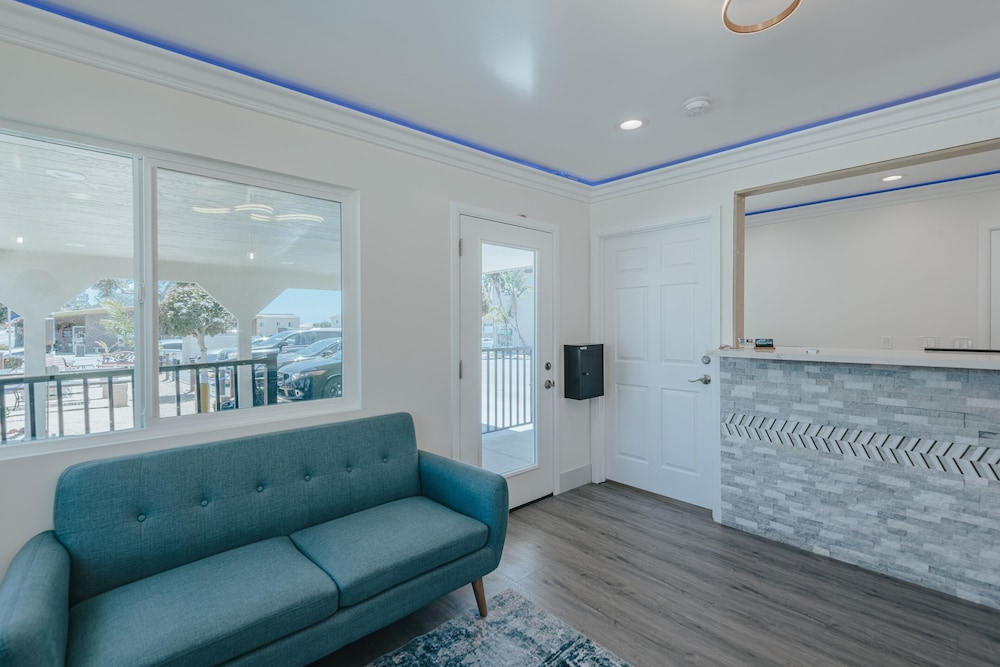 Sea Air Inn and Suites Downtown Morro Bay 33/50