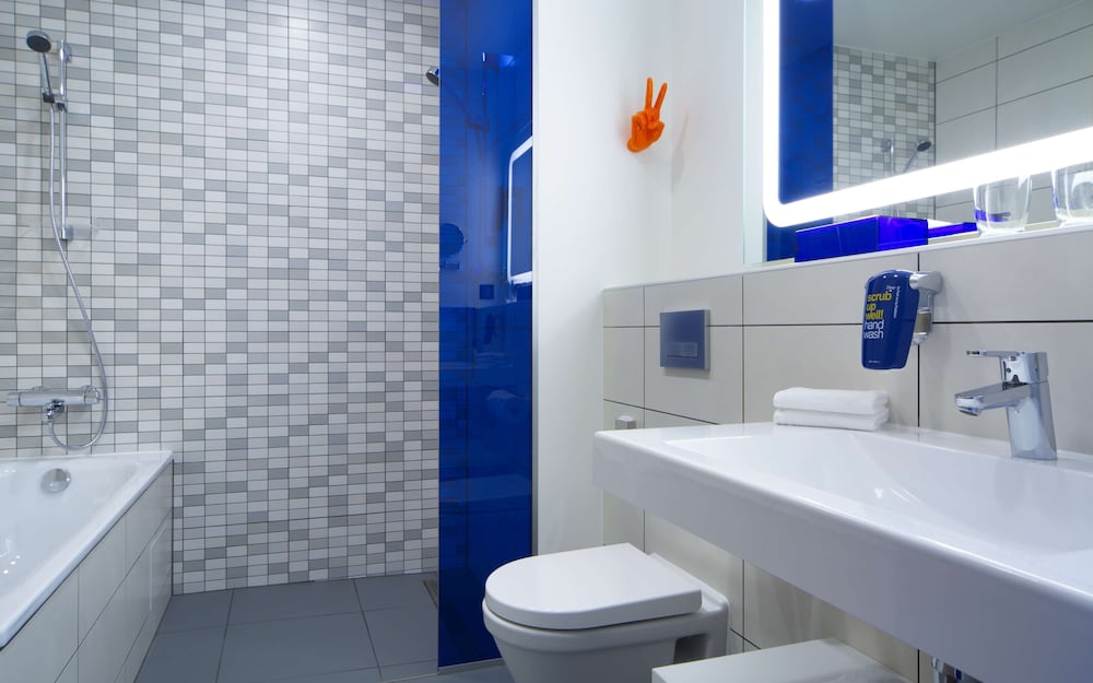 PARK INN BY RADISSON RESIDENCE RIGA BARONA 65/68