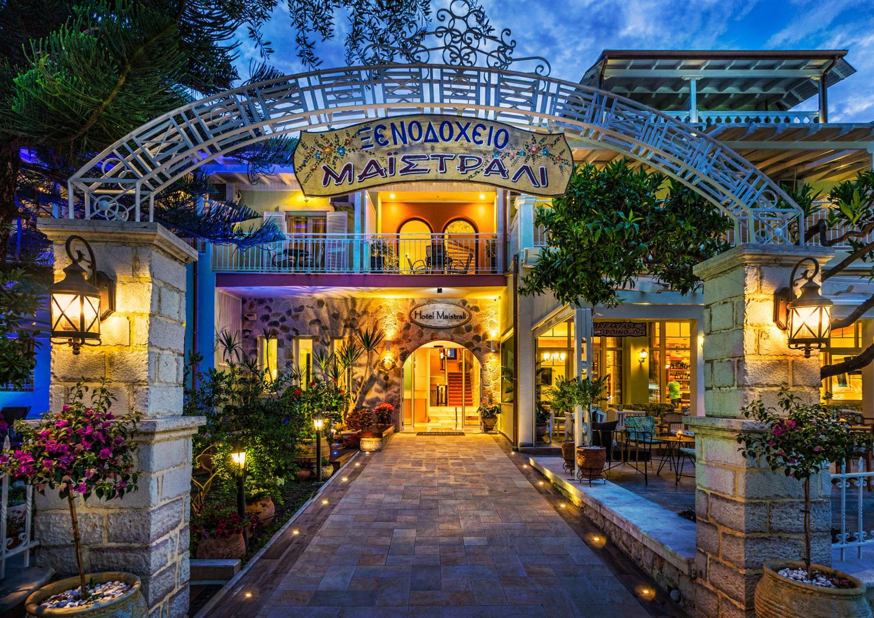 Maistrali Hotel 3/52