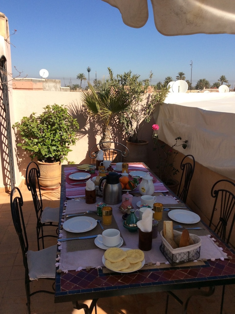 RIAD IRENE 37/50