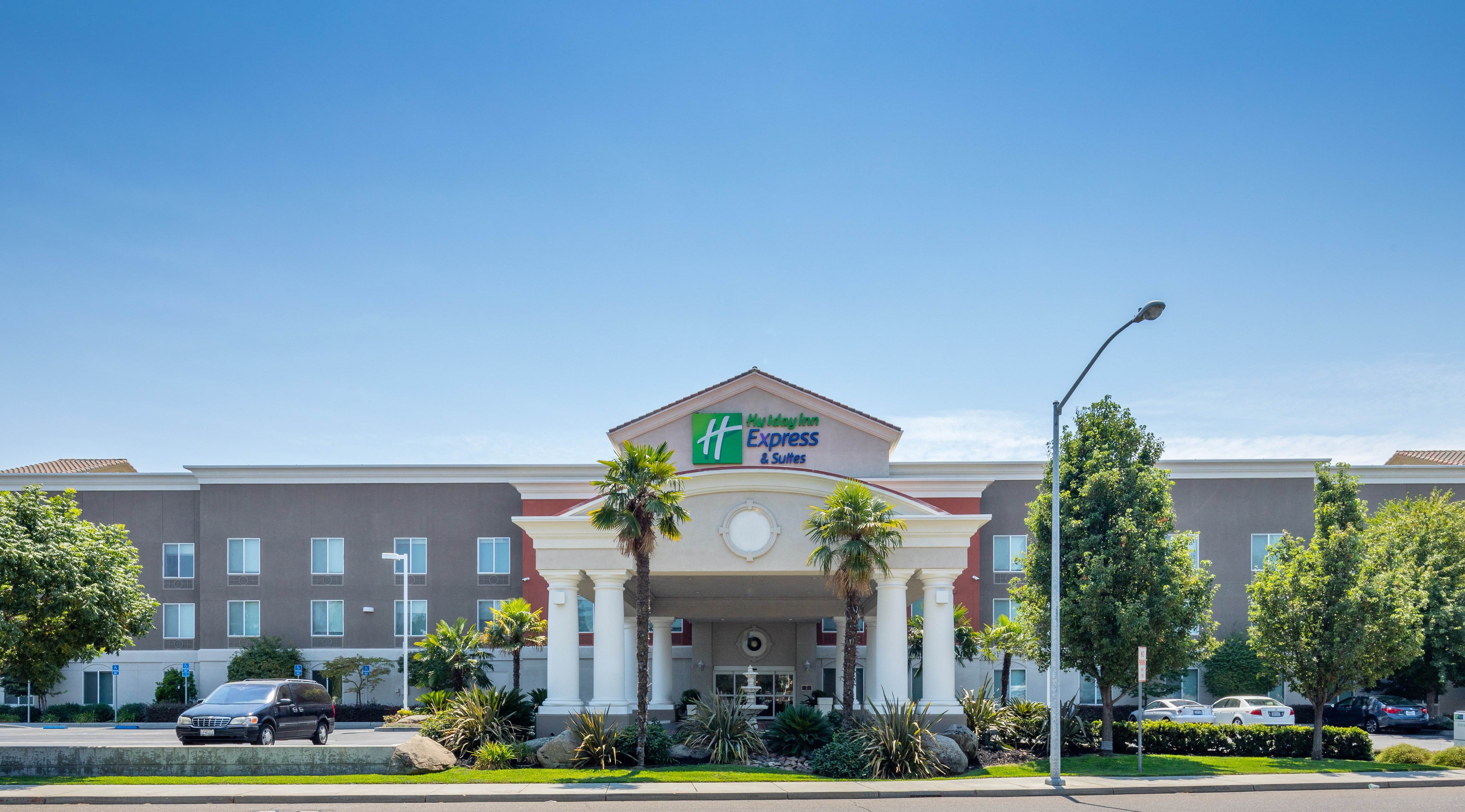 Holiday Inn Express And Suites Modesto Salida 4/31