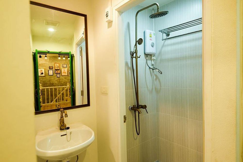 Ratana Boutique Hostel 18/18
