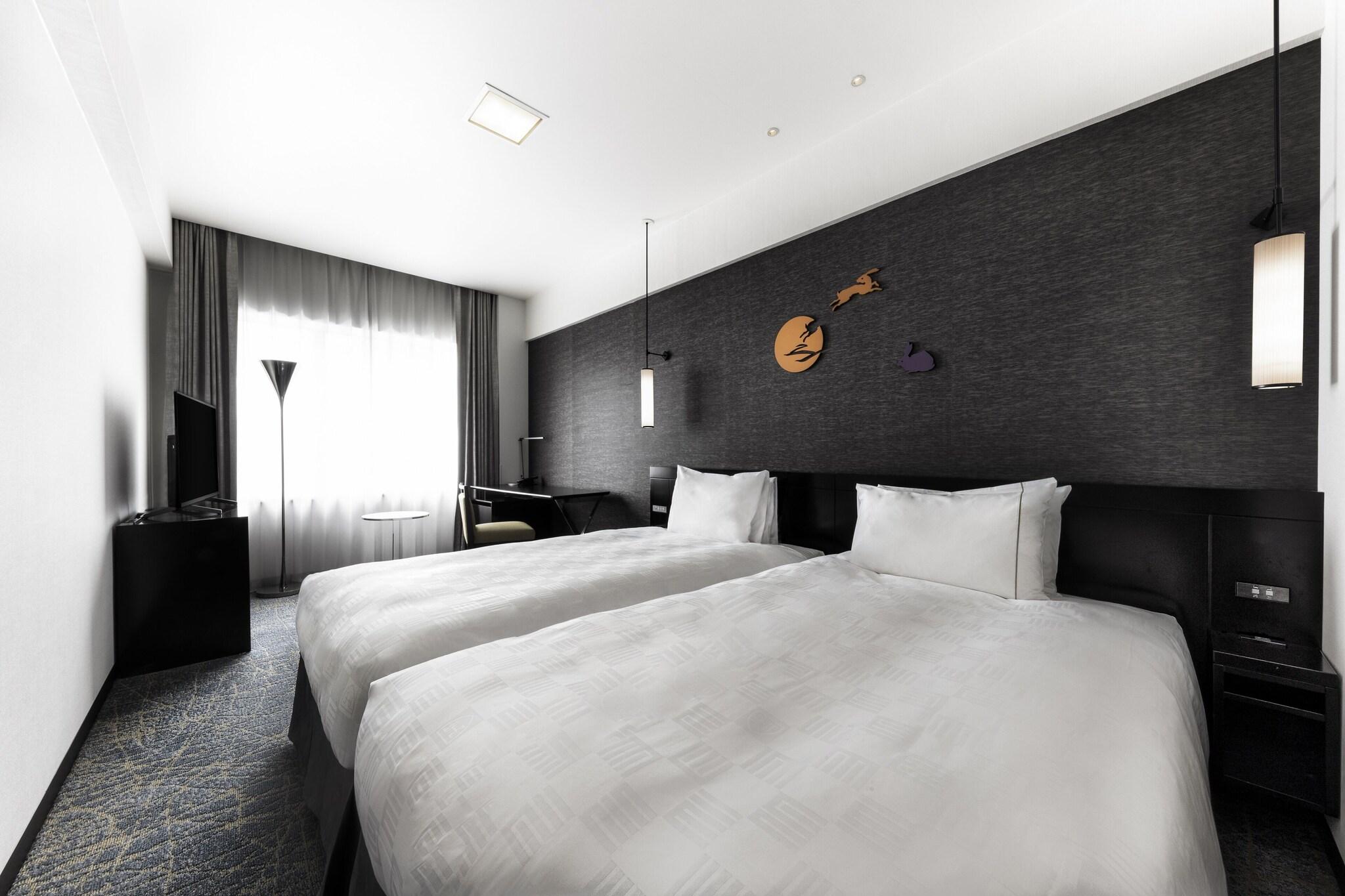 Inner, Twin Beds