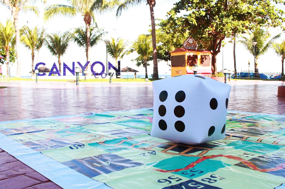 Canyon Cove Hotel & Spa 3/72