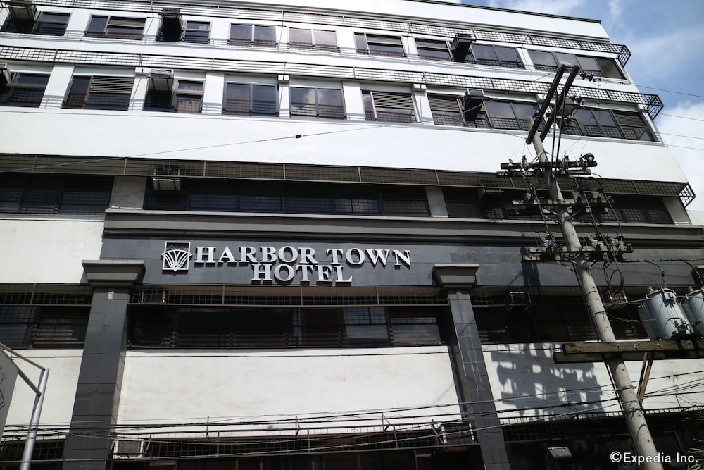 Harbor Town Hotel 2/50