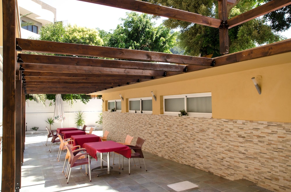 Filmar Hotel 68/73