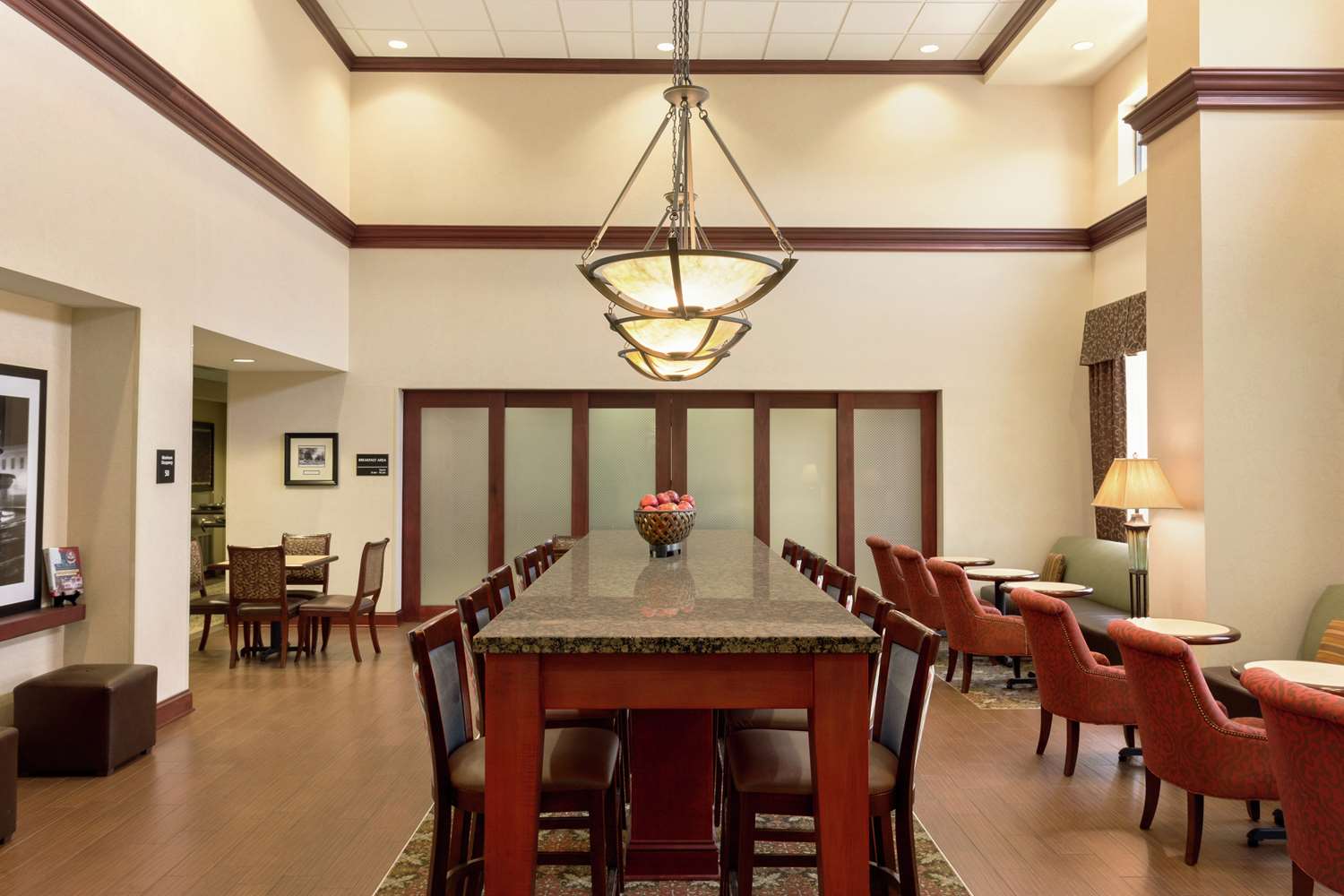 restaurant cafeteria