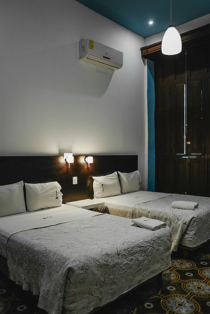 Hotel Santiago by Kavia 23/62
