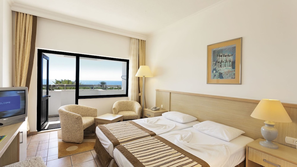 Sural Saray - Adults Only 16+ 25/65
