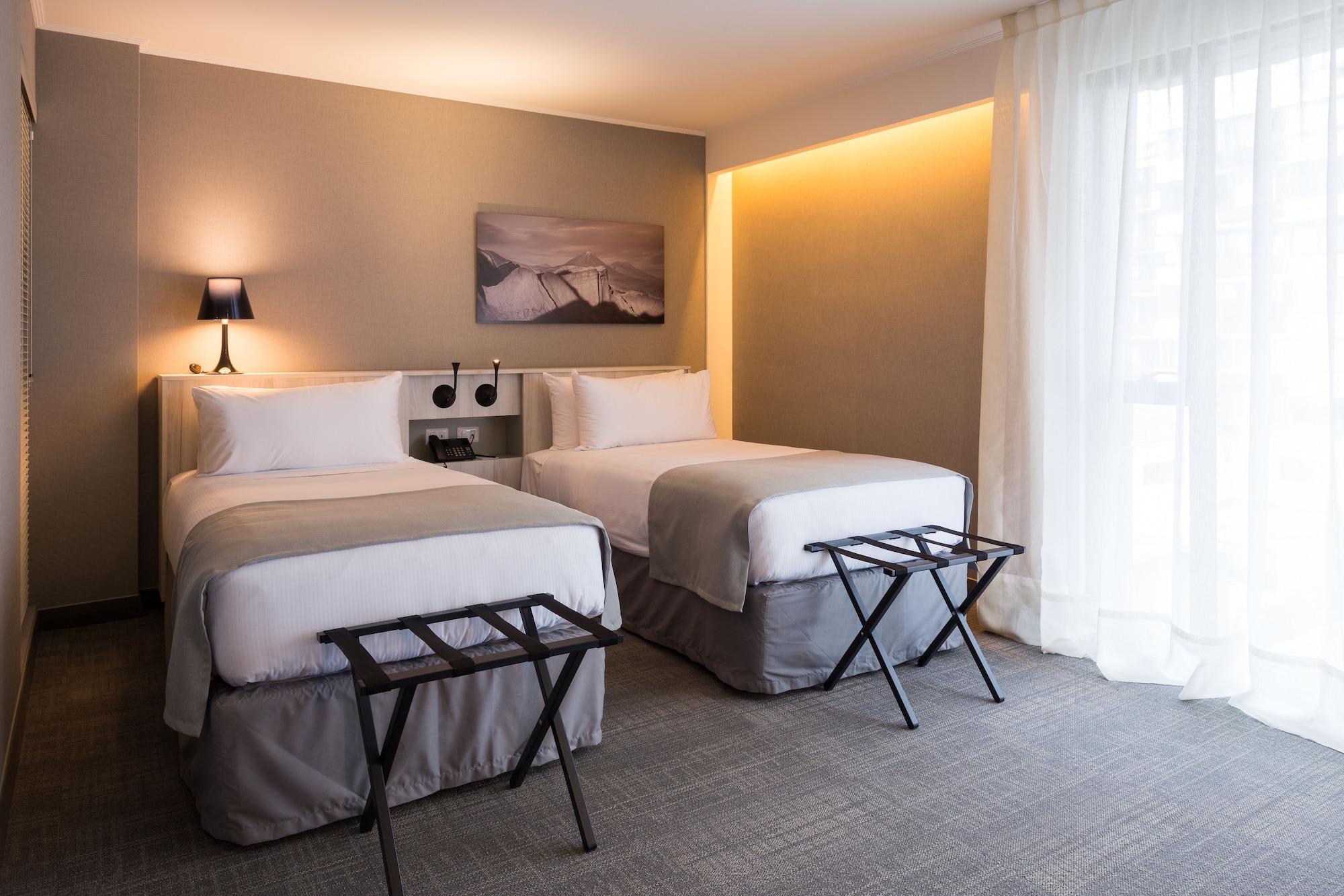 SUPERIOR, TWIN BEDS