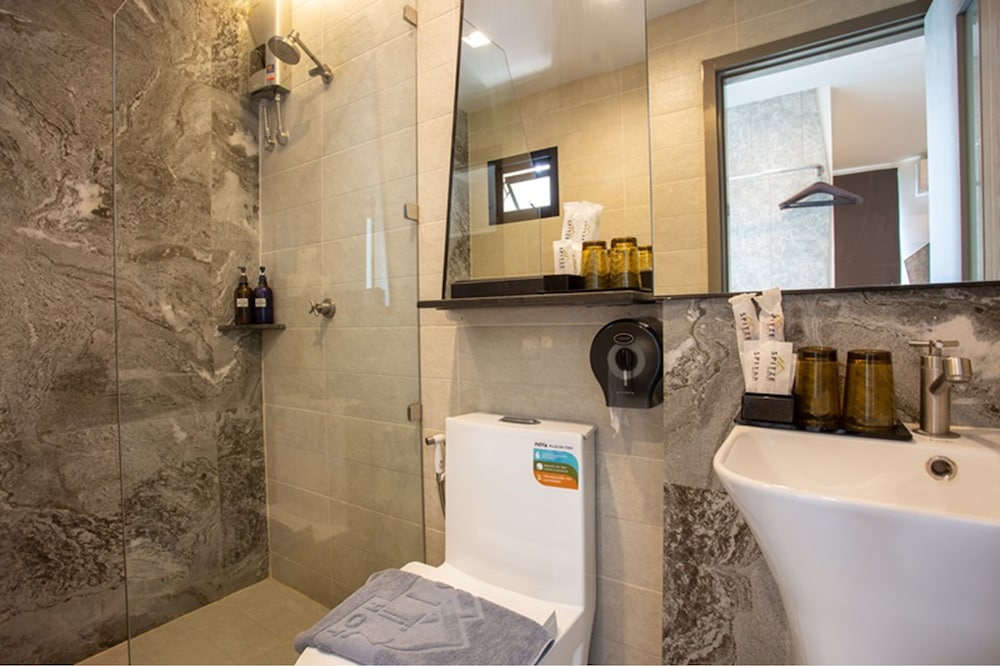 Spittze Hotel Pratunam 49/50