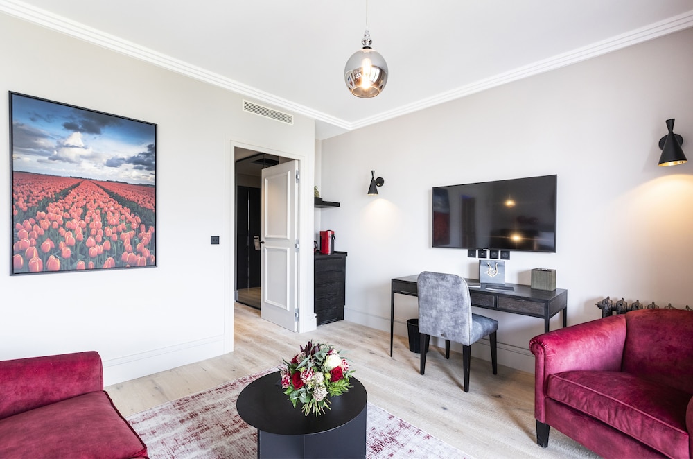 L Incomparable Hotel 46/64