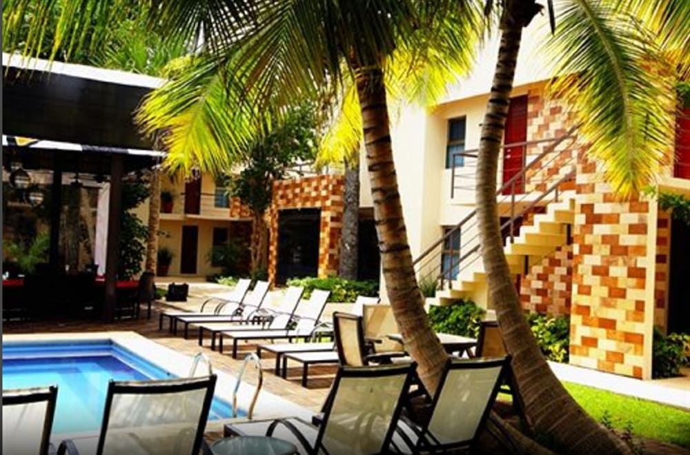 Grand City Hotel 37/49