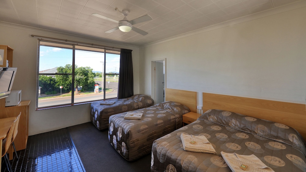Gunnedah Motor Inn 7/25