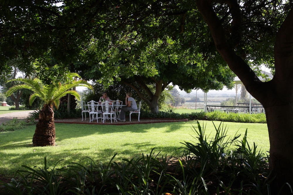 La Plume Boutique Guest House 45/50