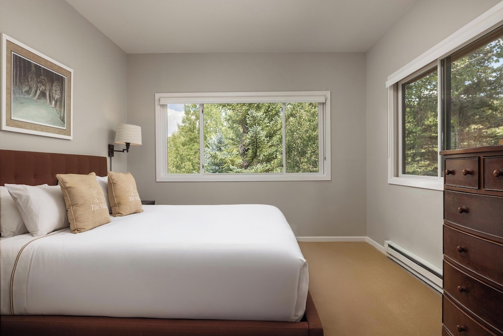 2 Bedrooms, Condo, Villa, King and Twin Beds