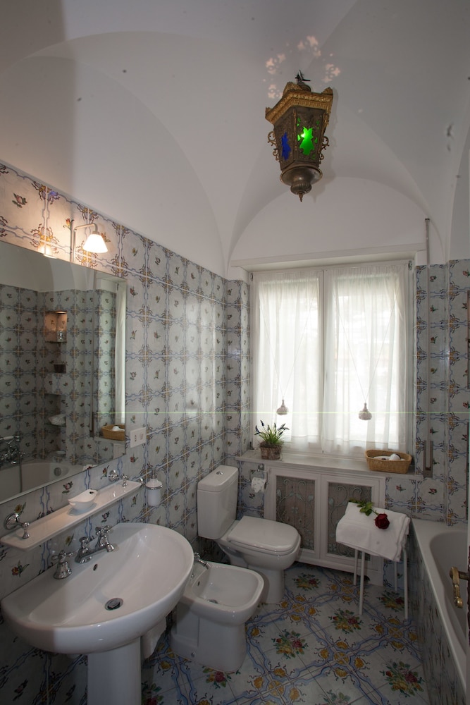 Villa Silia 50/52