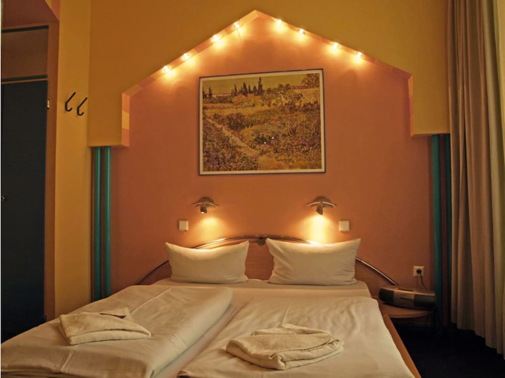 ART-HOTEL CHARLOTTENBURGER HOF 17/50