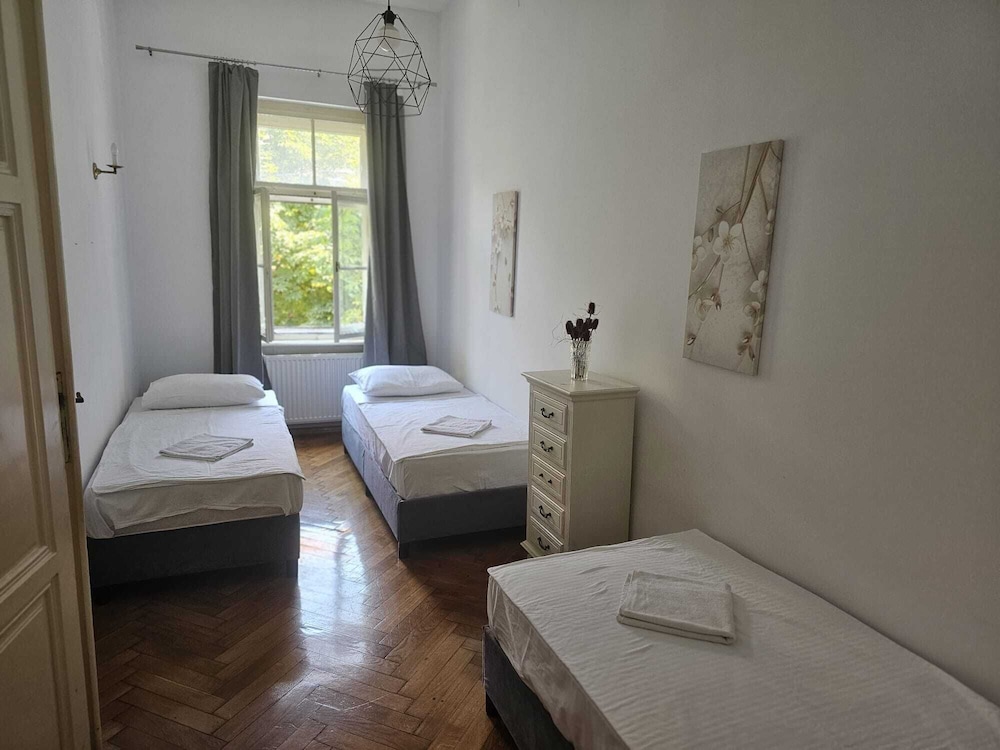 Tia Apartments And Rooms 15/55