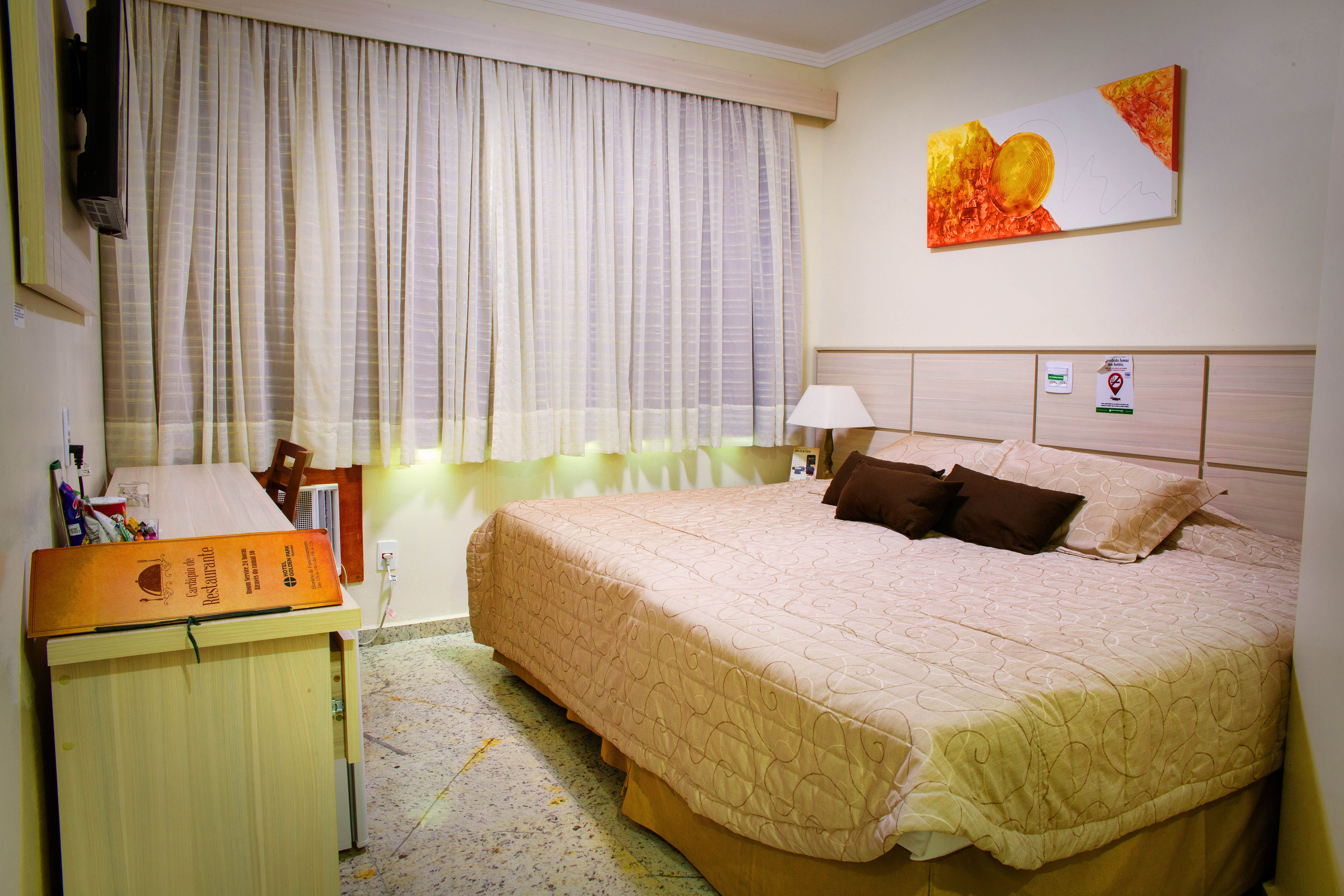 Suite, King Bed