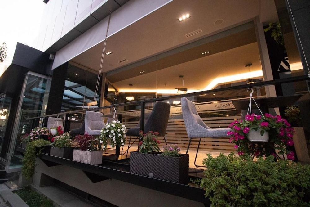 Albanopolis Hotel in TIRANA