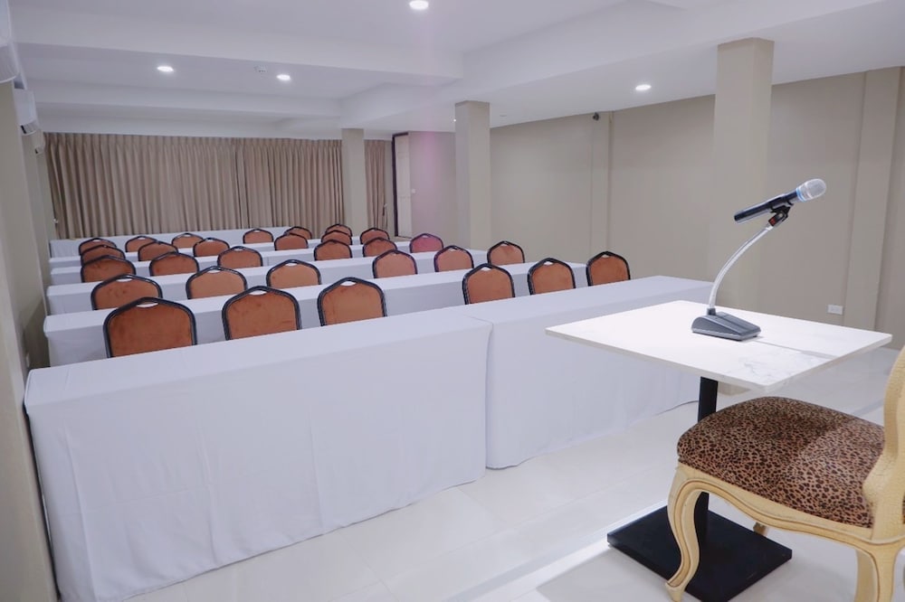 Eurana Boutique Hotel 76/87