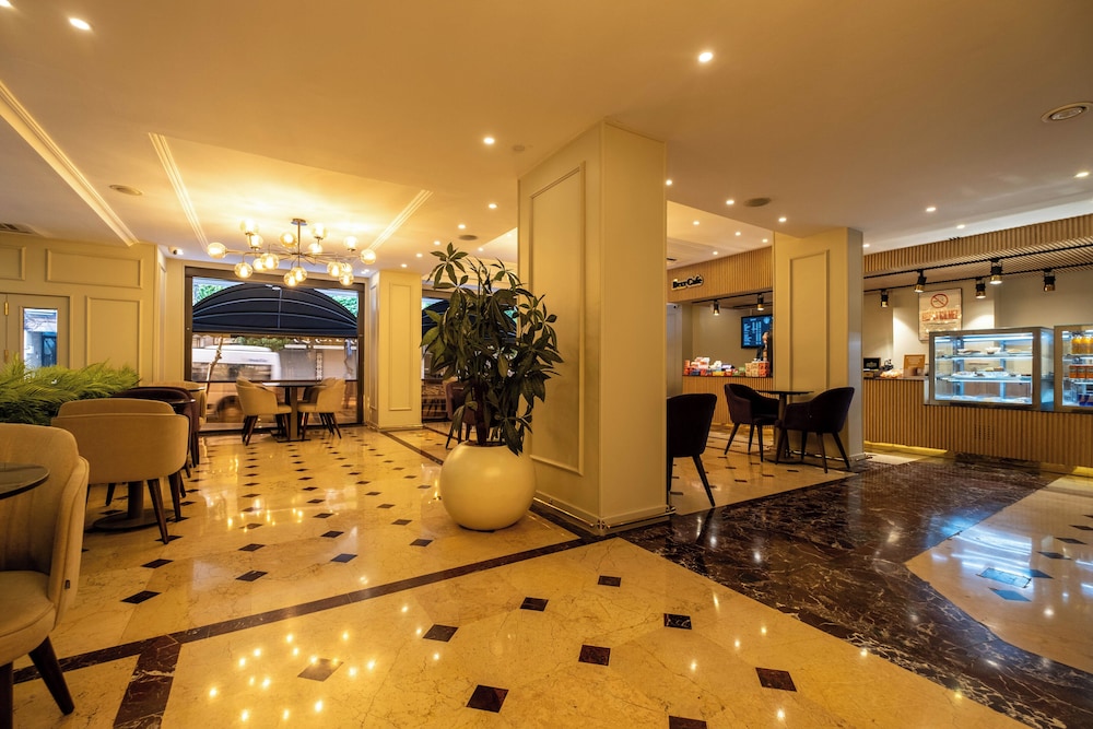 Berr Hotel 11/50