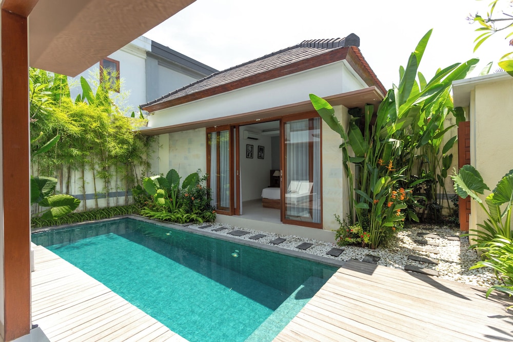 The Sakaye Luxury Villas & Spa 69/71