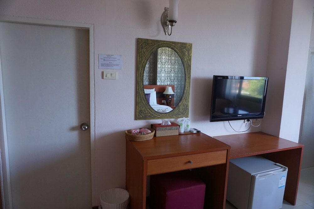 Kirimathani Hotel 28/38
