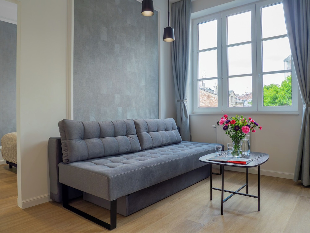 Dluga 17 Residence 51/71