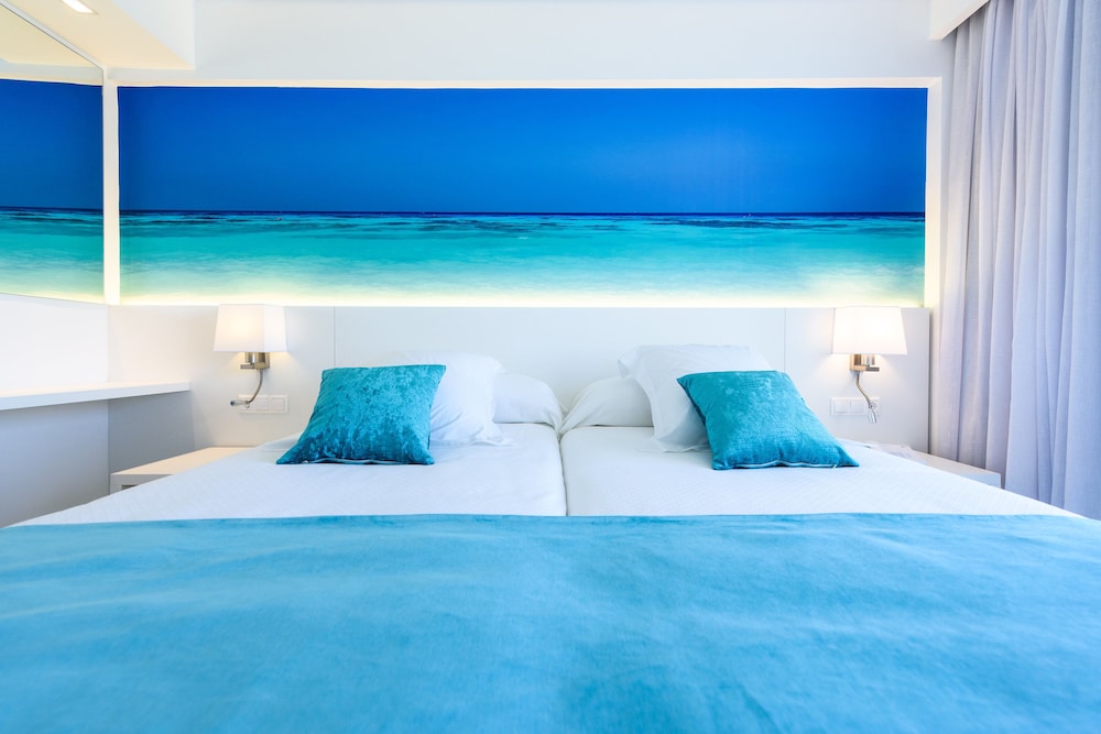 Plaza Santa Ponsa Boutique - Adults Only 9/73