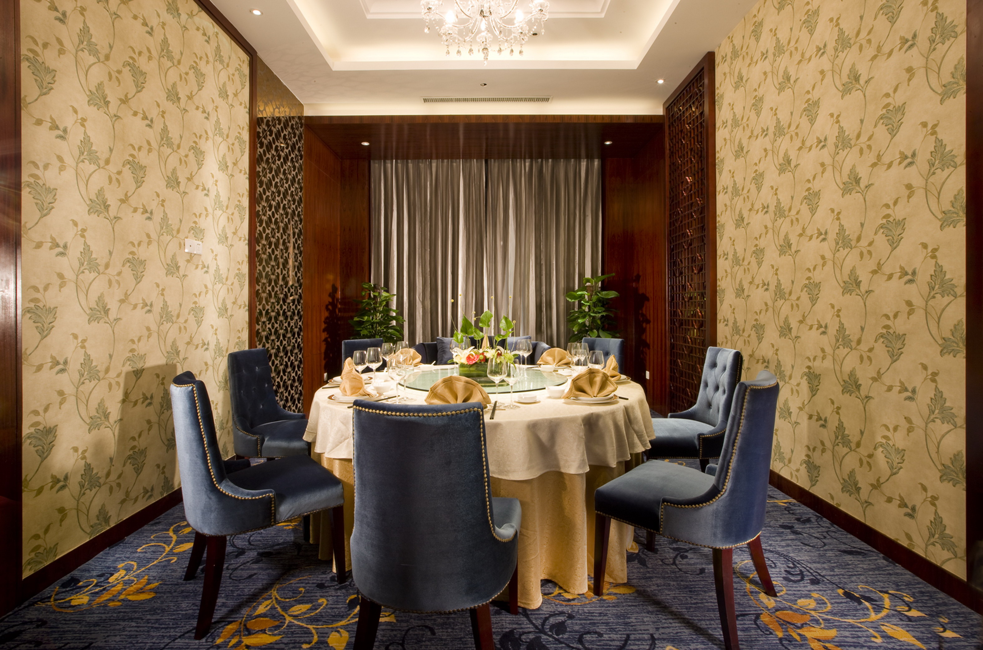 Kingdom Hotel Yiwu 46/55